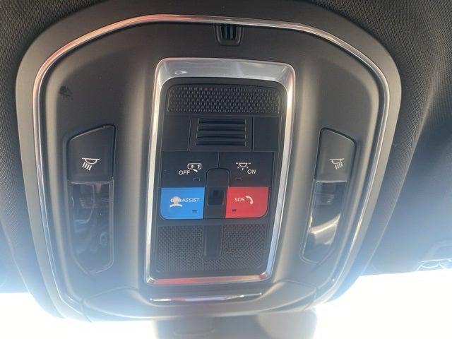 2025 Jeep Grand Cherokee Laredo 4x4