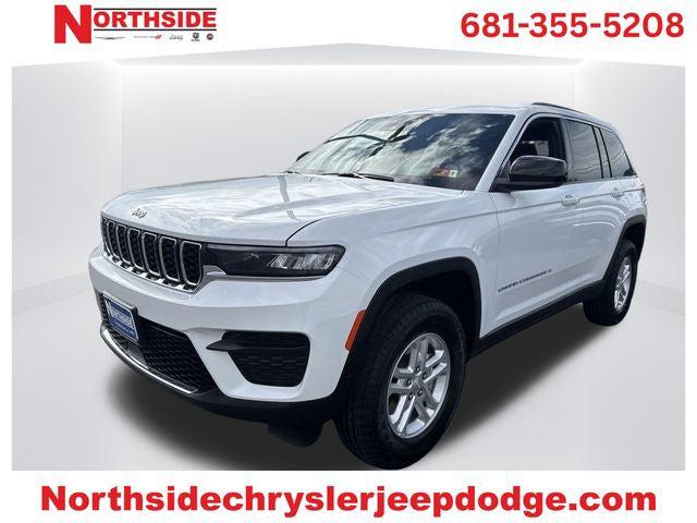 2025 Jeep Grand Cherokee GRAND CHEROKEE LAREDO 4X4