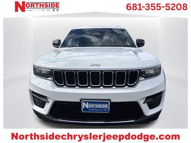 2025 Jeep Grand Cherokee GRAND CHEROKEE LAREDO 4X4