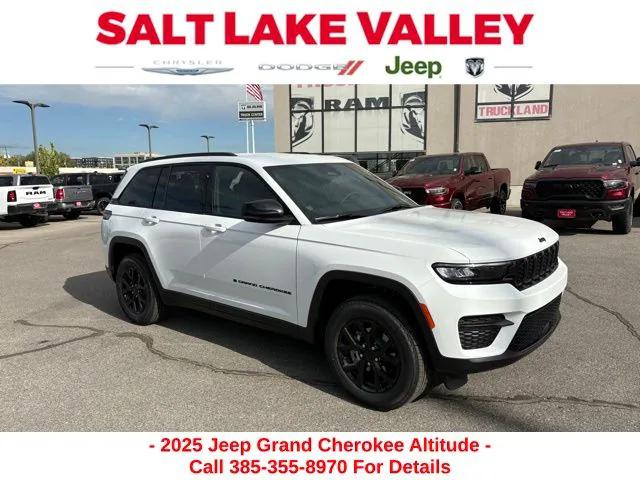 2025 Jeep Grand Cherokee GRAND CHEROKEE ALTITUDE 4X4 2025 Jeep Grand Cherokee GRAND CHEROKEE ALTITUDE 4X4