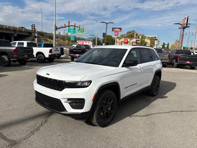 2025 Jeep Grand Cherokee GRAND CHEROKEE ALTITUDE 4X4 2025 Jeep Grand Cherokee GRAND CHEROKEE ALTITUDE 4X4