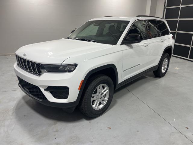 2025 Jeep Grand Cherokee GRAND CHEROKEE LAREDO 4X2