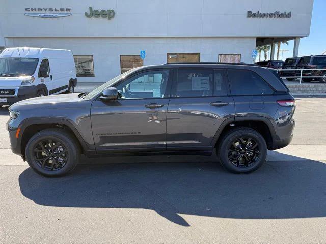 2025 Jeep Grand Cherokee GRAND CHEROKEE ALTITUDE 4X4 2025 Jeep Grand Cherokee GRAND CHEROKEE ALTITUDE 4X4