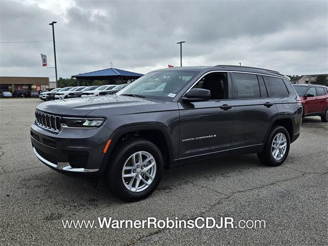 2025 Jeep Grand Cherokee GRAND CHEROKEE L LAREDO 4X4