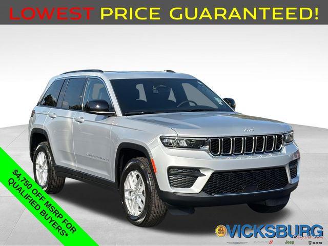 2025 Jeep Grand Cherokee GRAND CHEROKEE LAREDO X 4X4 2025 Jeep Grand Cherokee GRAND CHEROKEE LAREDO X 4X4
