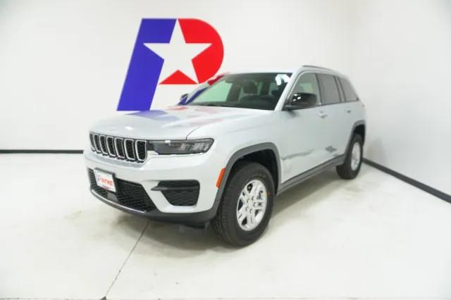 2025 Jeep Grand Cherokee GRAND CHEROKEE LAREDO 4X2
