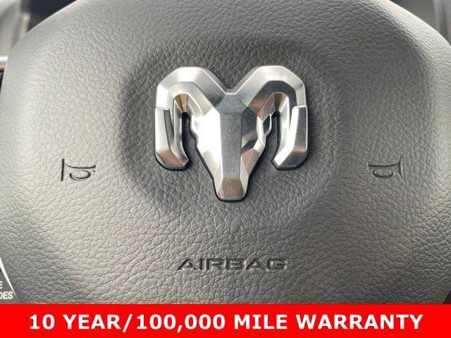2026 Ram 1500 Big Horn Crew Cab 4x4 5'7" Box