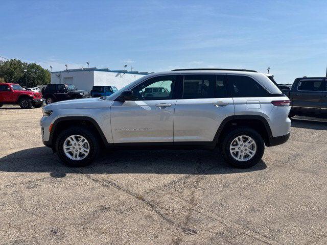 2025 Jeep Grand Cherokee GRAND CHEROKEE LAREDO 4X4