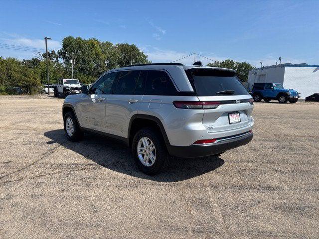 2025 Jeep Grand Cherokee GRAND CHEROKEE LAREDO 4X4