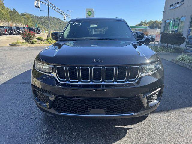 2025 Jeep Grand Cherokee GRAND CHEROKEE LAREDO 4X4 2025 Jeep Grand Cherokee GRAND CHEROKEE LAREDO 4X4