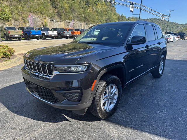 2025 Jeep Grand Cherokee GRAND CHEROKEE LAREDO 4X4 2025 Jeep Grand Cherokee GRAND CHEROKEE LAREDO 4X4