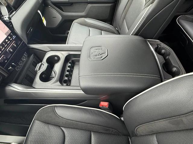 2026 Ram 1500 Laramie Crew Cab 4x4 5'7" Box