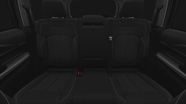2025 Jeep Grand Cherokee GRAND CHEROKEE LAREDO 4X2