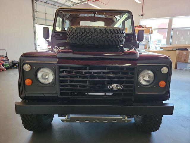1990 Land Rover Defender 