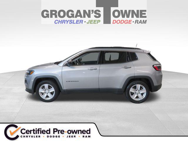 2022 Jeep Compass Latitude FWD