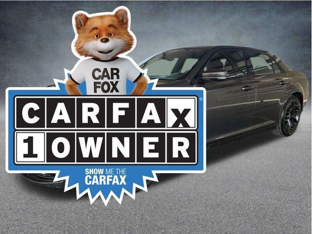 2022 Chrysler 300 S 2022 Chrysler 300 S