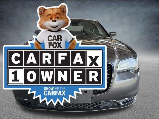 2022 Chrysler 300 S 2022 Chrysler 300 S