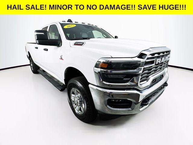 2025 RAM 2500 Tradesman Crew Cab 4x4 8 Box