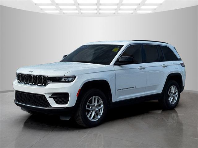2024 Jeep Grand Cherokee Laredo X 4x4