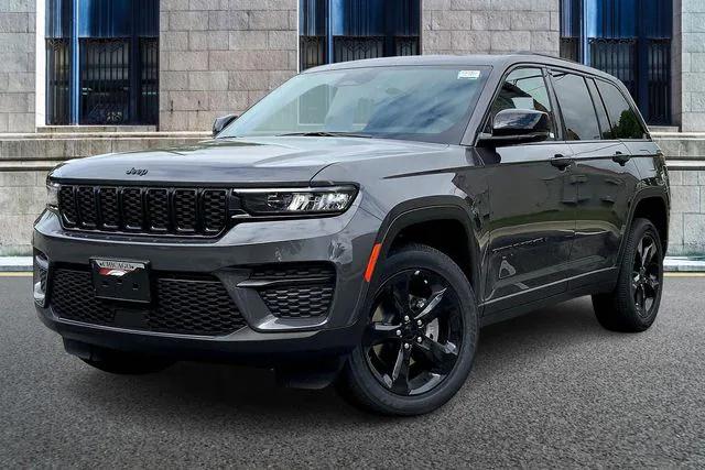 2025 Jeep Grand Cherokee GRAND CHEROKEE ALTITUDE X 4X4