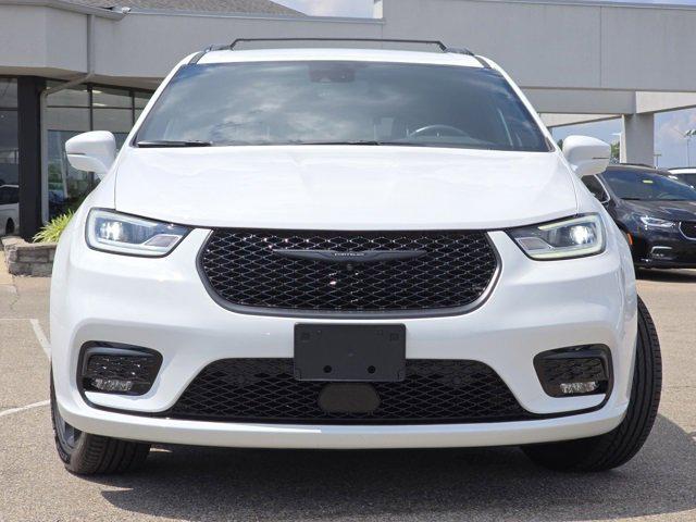 2022 Chrysler Pacifica Touring L AWD