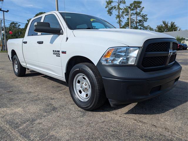 2022 RAM 1500 Classic Tradesman Crew Cab 4x2 64 Box