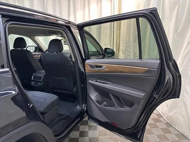2026 Volkswagen Atlas SE