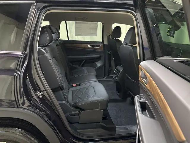 2026 Volkswagen Atlas SE