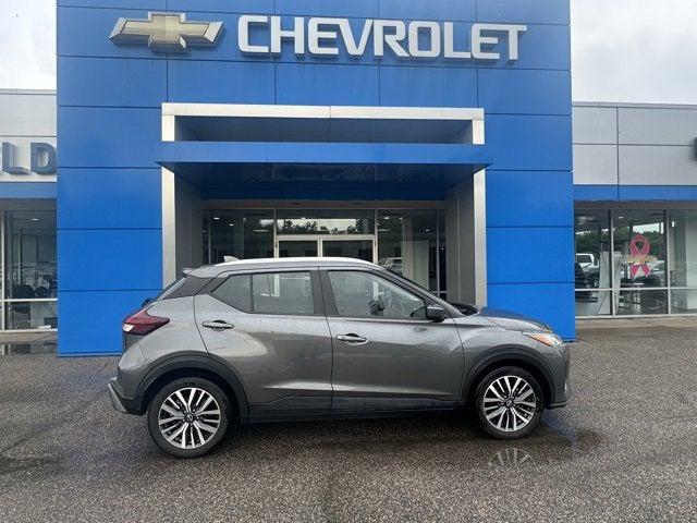 2022 Nissan Kicks SV Xtronic CVT