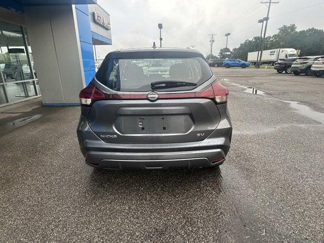 2022 Nissan Kicks SV Xtronic CVT