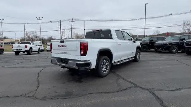2026 GMC Sierra 1500 SLE