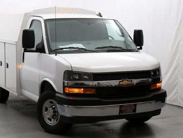 2025 Chevrolet Express Cutaway Work Van