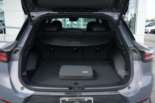 2025 Chevrolet Equinox LT 2