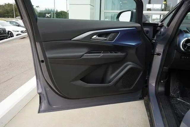 2025 Chevrolet Equinox LT 2