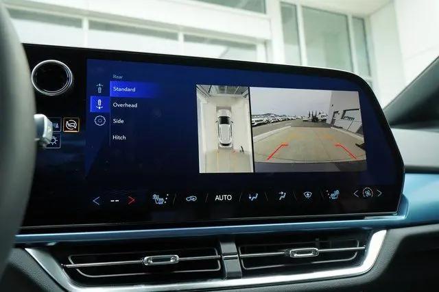 2025 Chevrolet Equinox LT 2