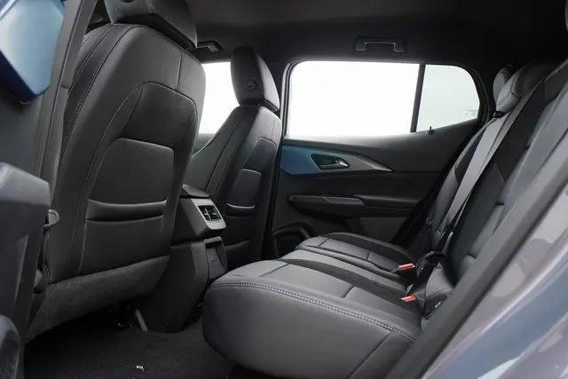2025 Chevrolet Equinox LT 2