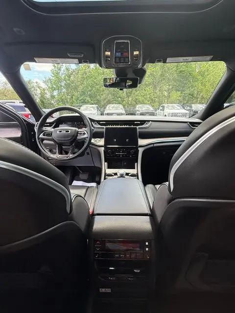 2025 Jeep Grand Cherokee L Overland 4x4