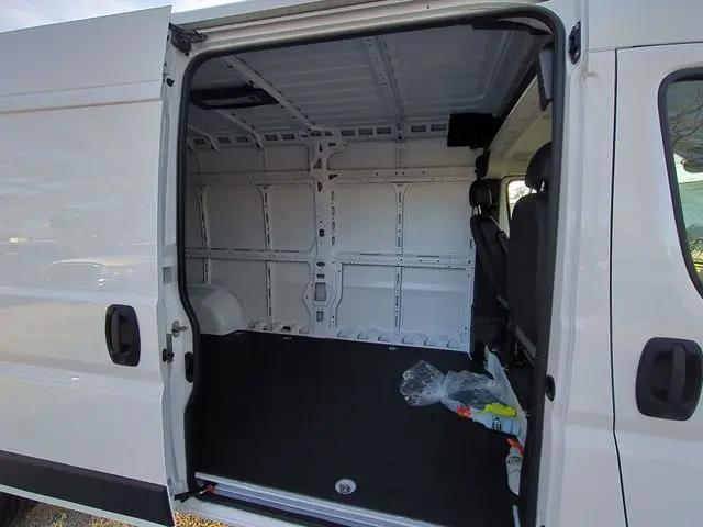 2026 Ram ProMaster Window Van Tradesman