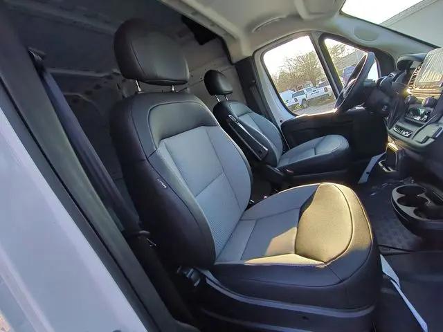 2026 Ram ProMaster Window Van Tradesman