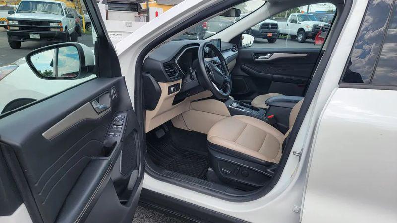 2021 Ford Escape SEL