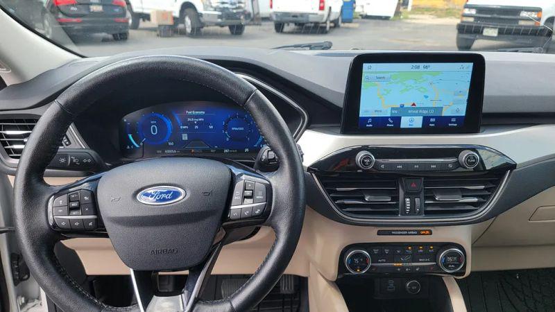 2021 Ford Escape SEL