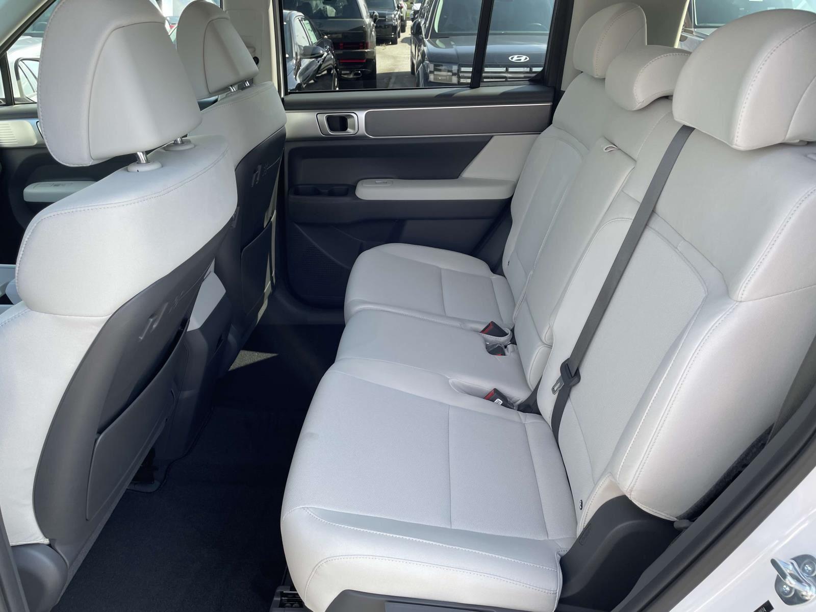 2026 Hyundai Santa Fe SE - Photo 11