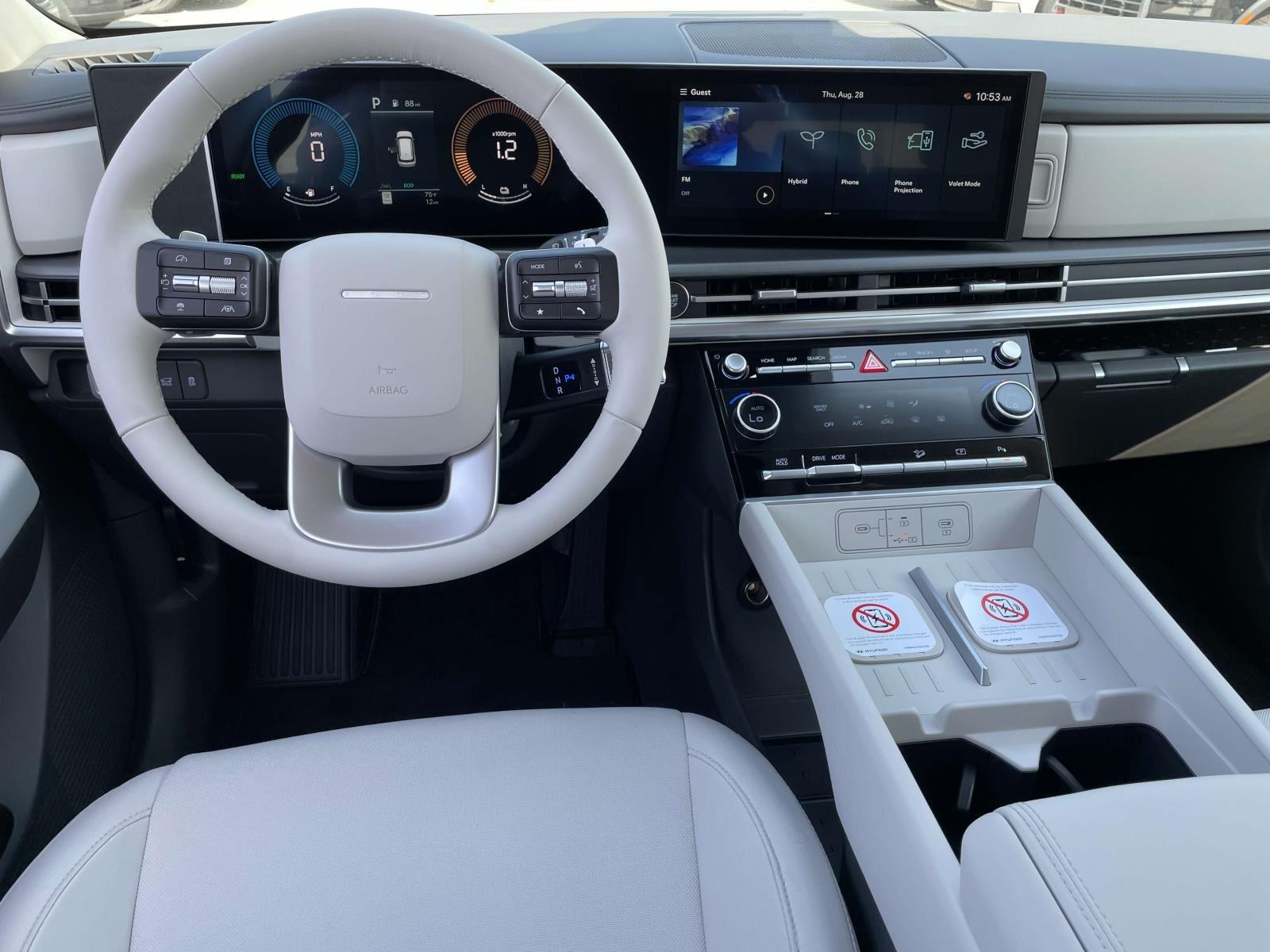 2026 Hyundai Santa Fe SE - Photo 12