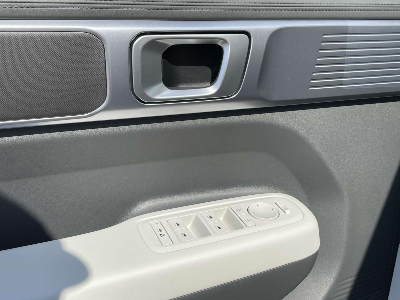 2026 Hyundai Santa Fe SE - Photo 15