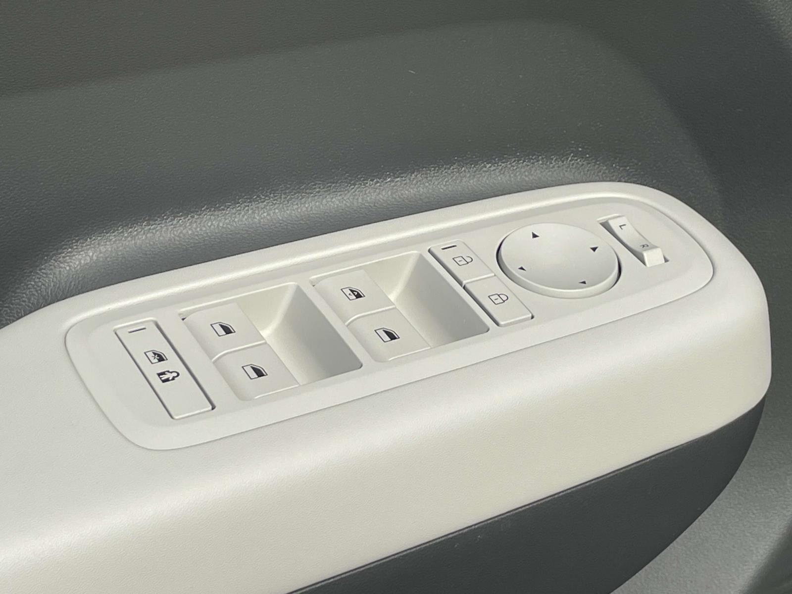 2026 Hyundai Santa Fe SE - Photo 16