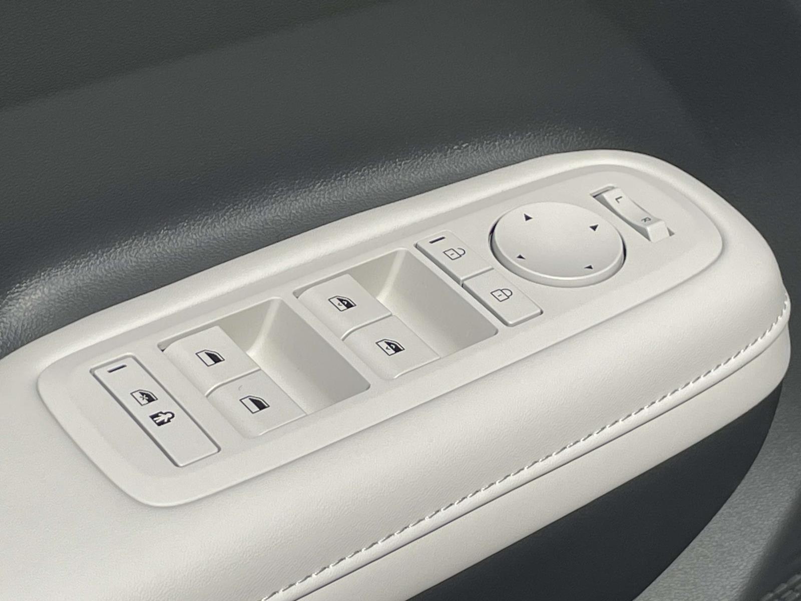 2026 Hyundai Santa Fe SEL - Photo 16