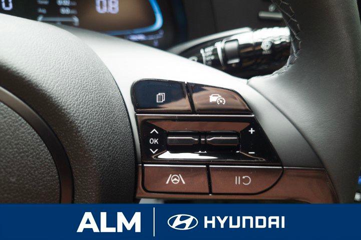 2025 Hyundai Elantra SEL Sport photo 18