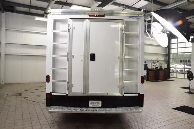 2025 Chevrolet Express Cutaway 4500 Van