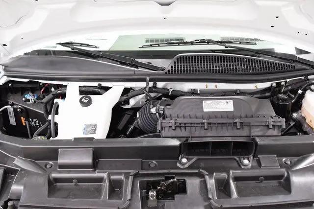 2025 Chevrolet Express Cutaway 4500 Van