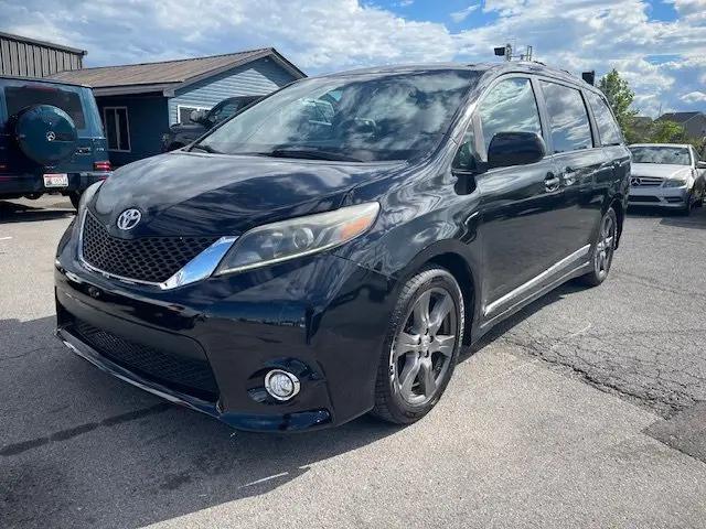 2017 Toyota Sienna SE 8 Passenger for sale in Smyrna, TN